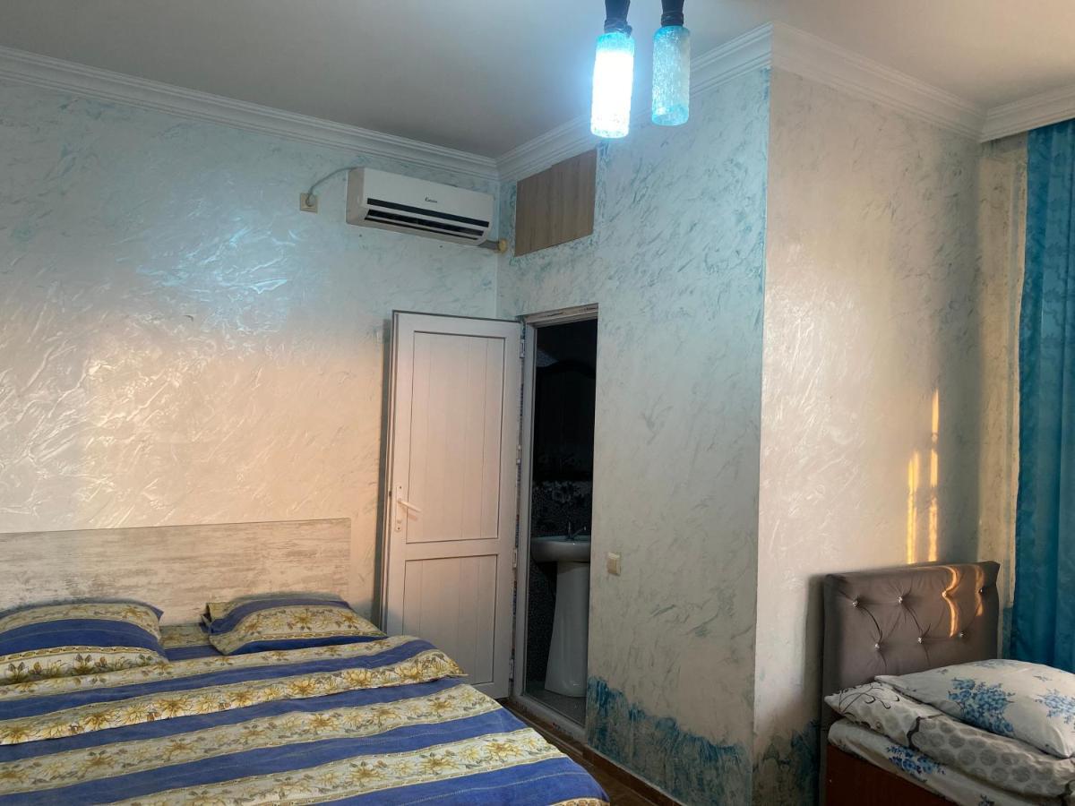 Merab House 巴统 外观 照片