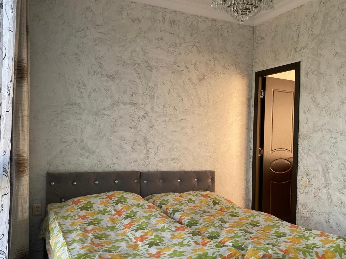 Merab House 巴统 外观 照片