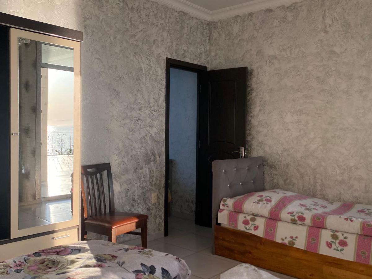 Merab House 巴统 外观 照片