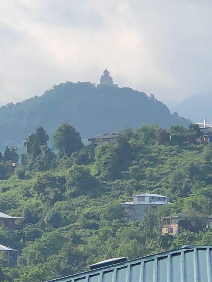 Merab House 巴统 外观 照片